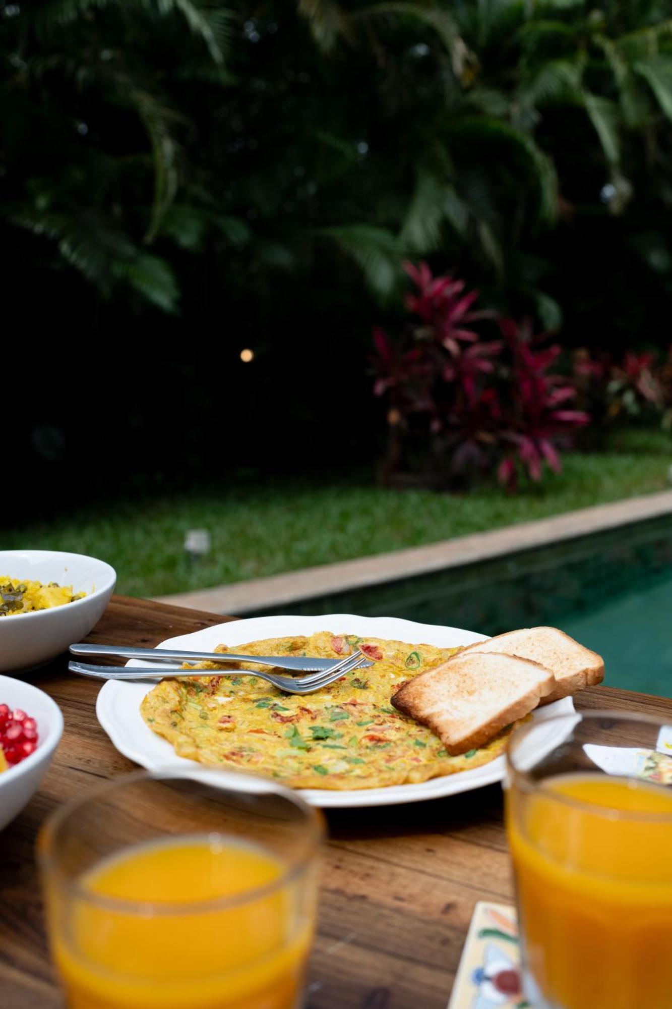 The Island Pool Villa Panaji Exterior photo