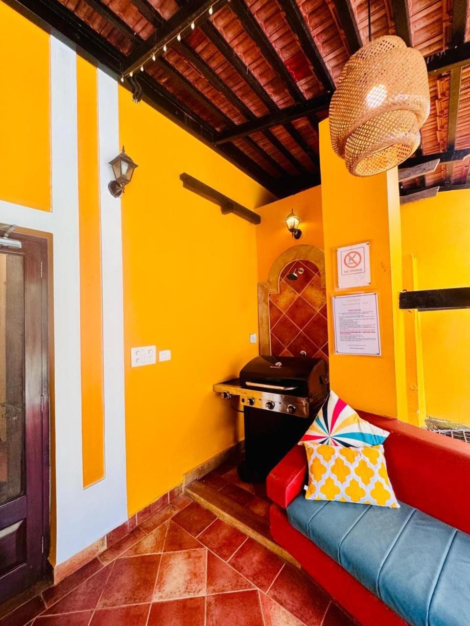The Island Pool Villa Panaji Exterior photo